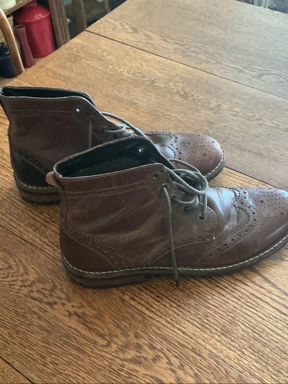 Crevo Speak Easy 225 Men’s Size 11 Chestnut Leather Wingtip Lace-Up Boots/Shoes
